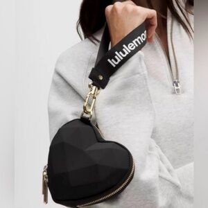 lululemon athletica Black Heart-Shaped Women's wristlet